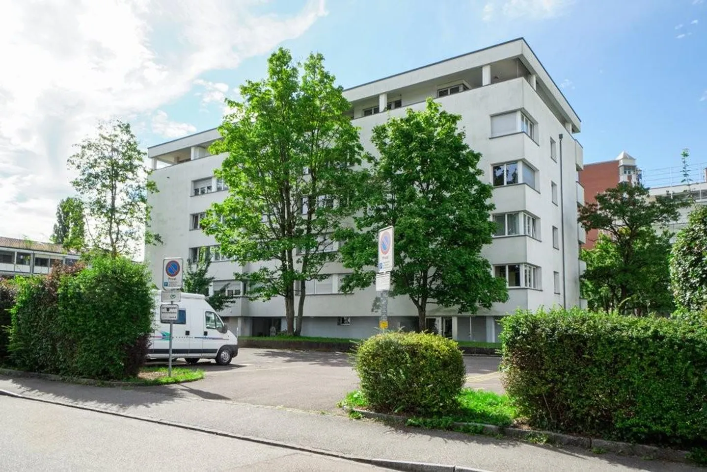 Arrive. Switch off. Feel good. - Your new home in Allschwil - Photo 2 of 12
