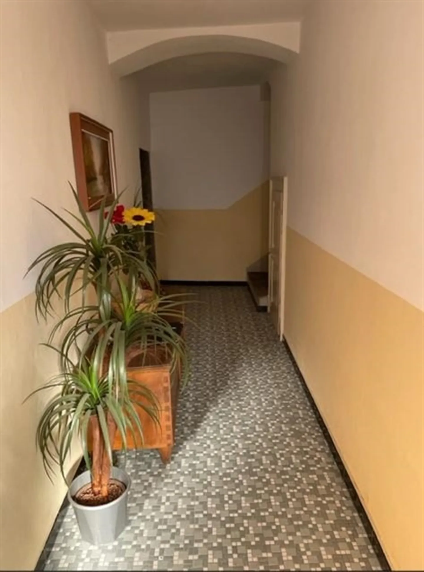 «Bella casa ticinese di 6.5 locali nel nucleo con giardino privato e garage separato / Schönes Tessinerhaus mit privatem Garten und separater Garage» - Foto 12 di 20