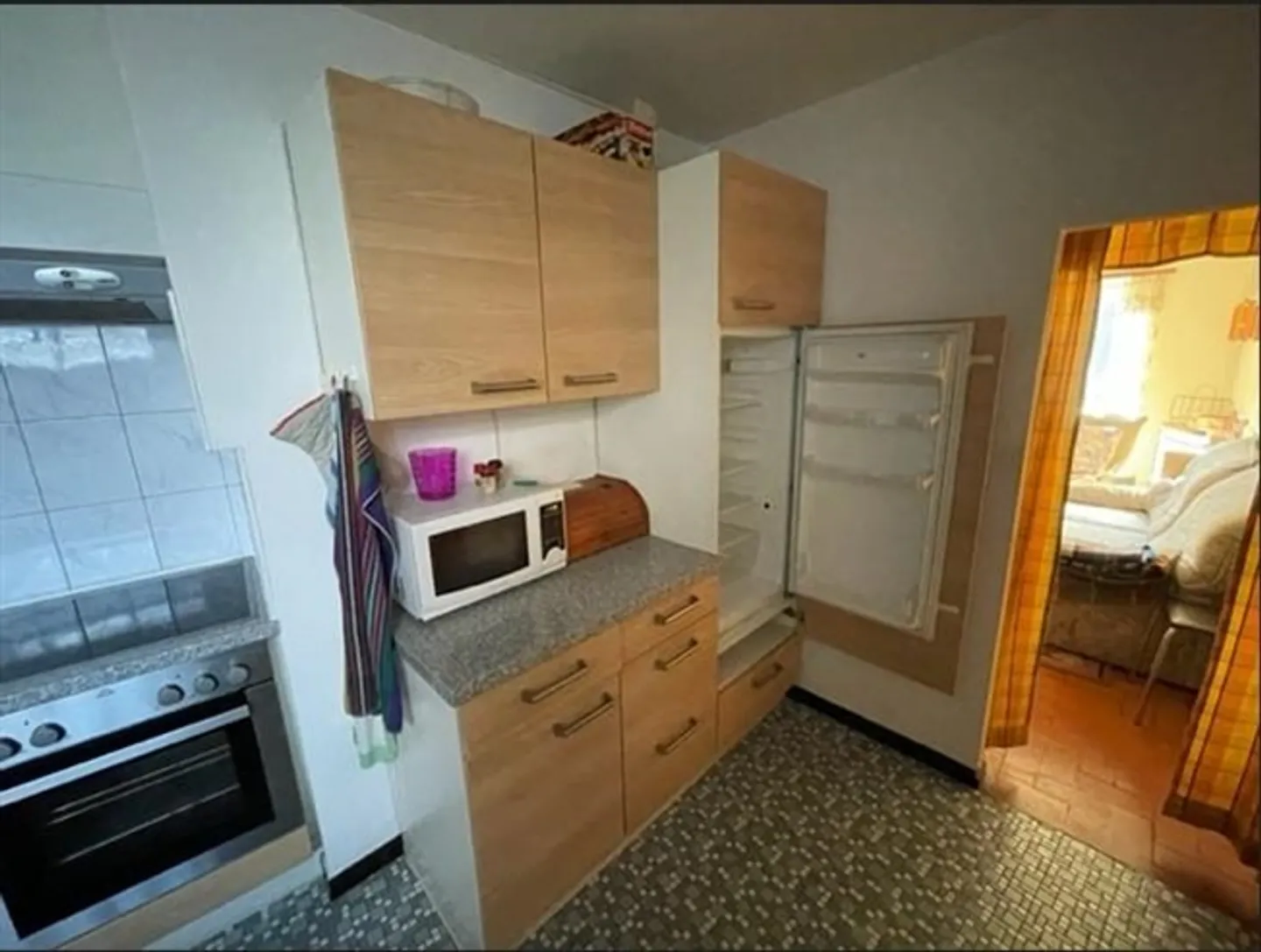 «Bella casa ticinese di 6.5 locali nel nucleo con giardino privato e garage separato / Schönes Tessinerhaus mit privatem Garten und separater Garage» - Foto 17 di 20