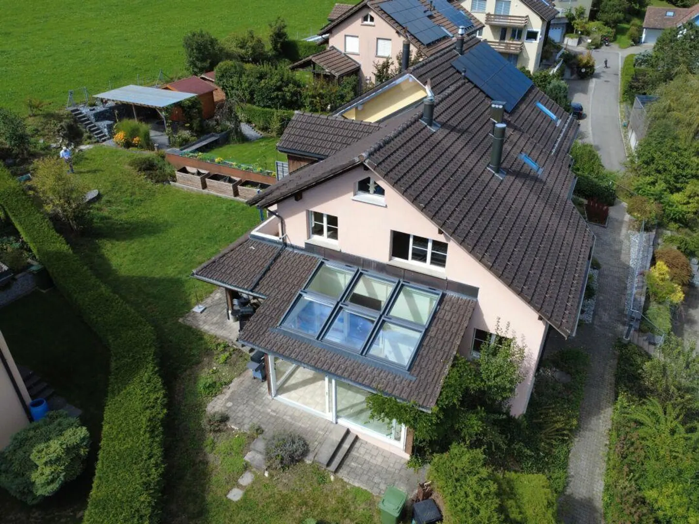 Single house for sale - Photo 1 of 27