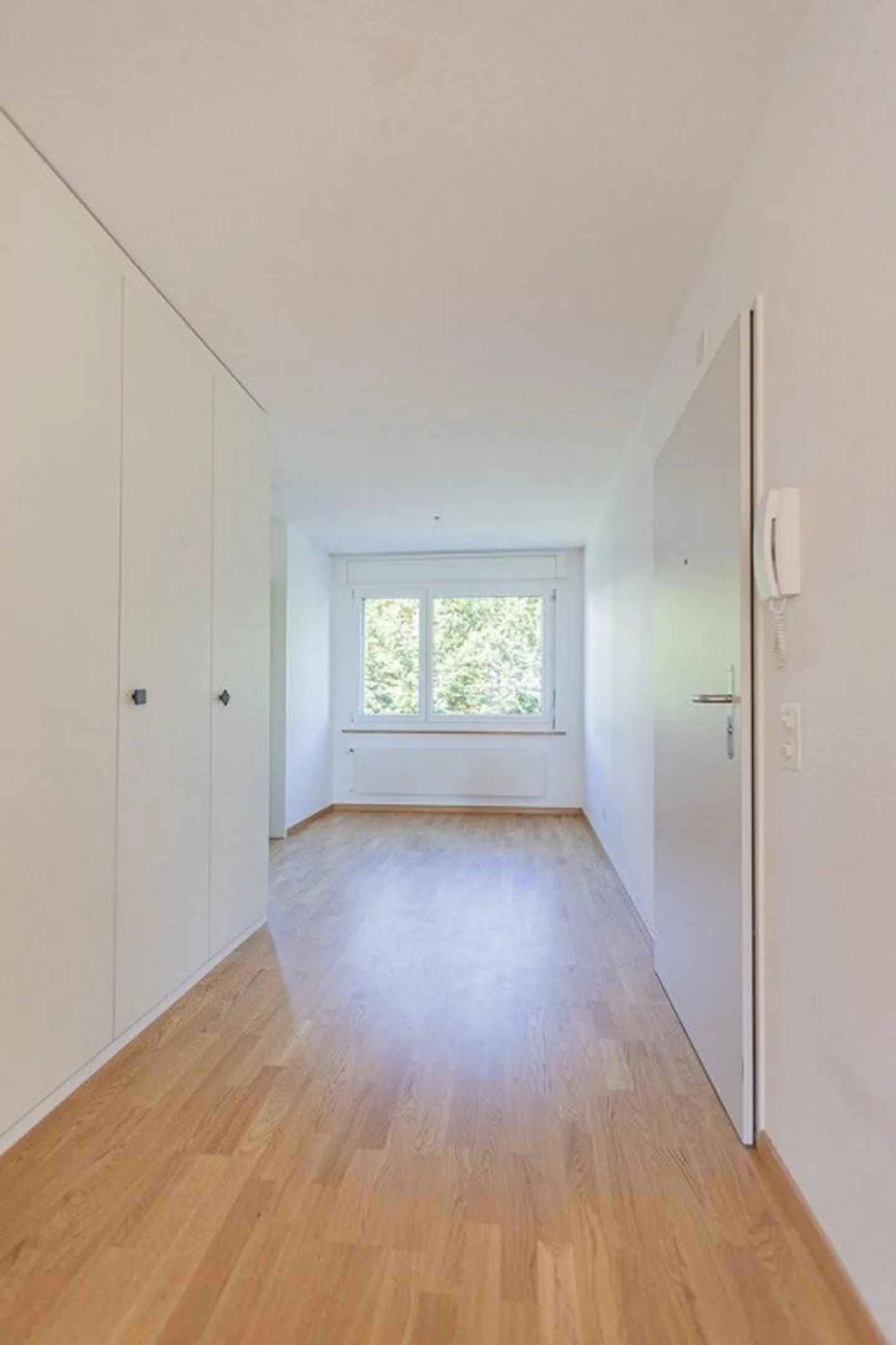 Spacious 4.5 room apartment in a quiet location - Photo 3 of 11