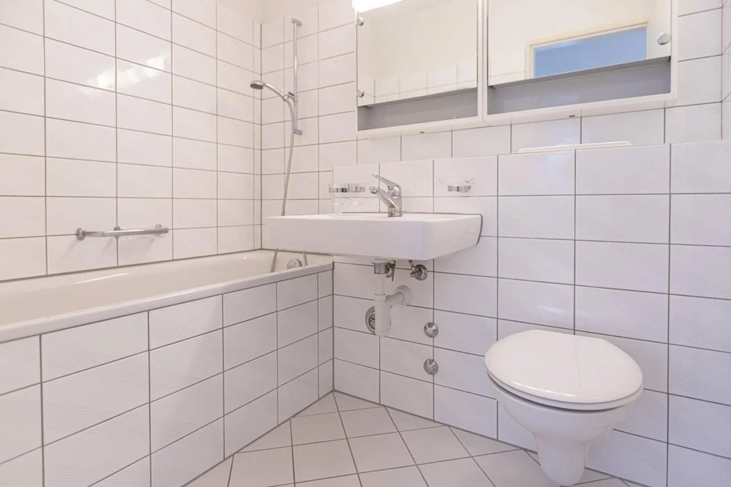 Spacious 4.5 room apartment in a quiet location - Photo 8 of 11