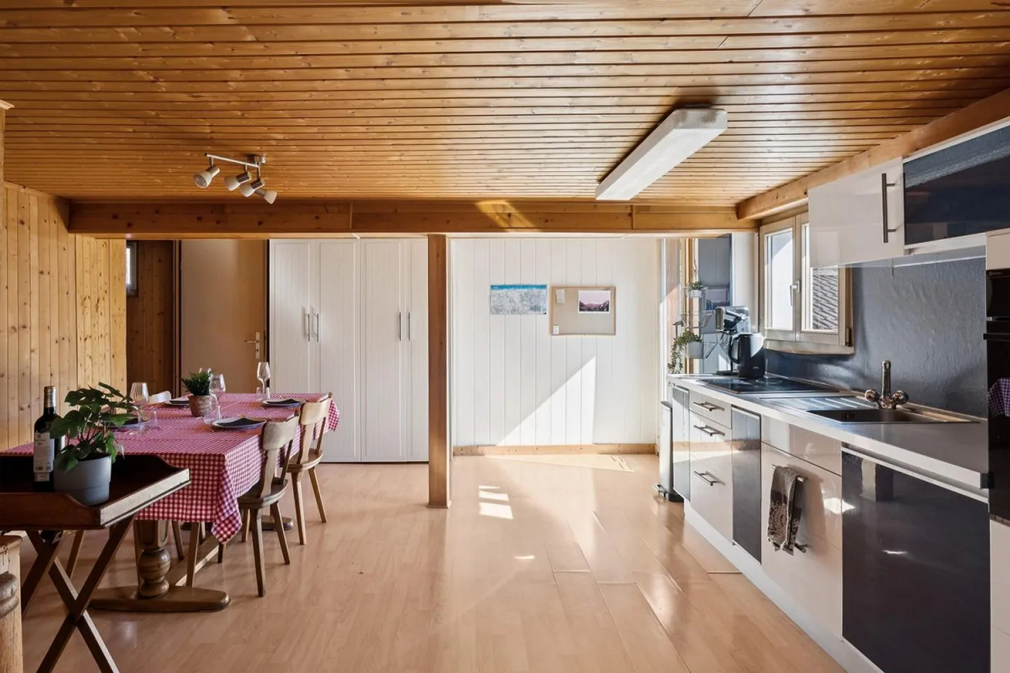 Charmantes Chalet in Peist - Foto 3 von 10