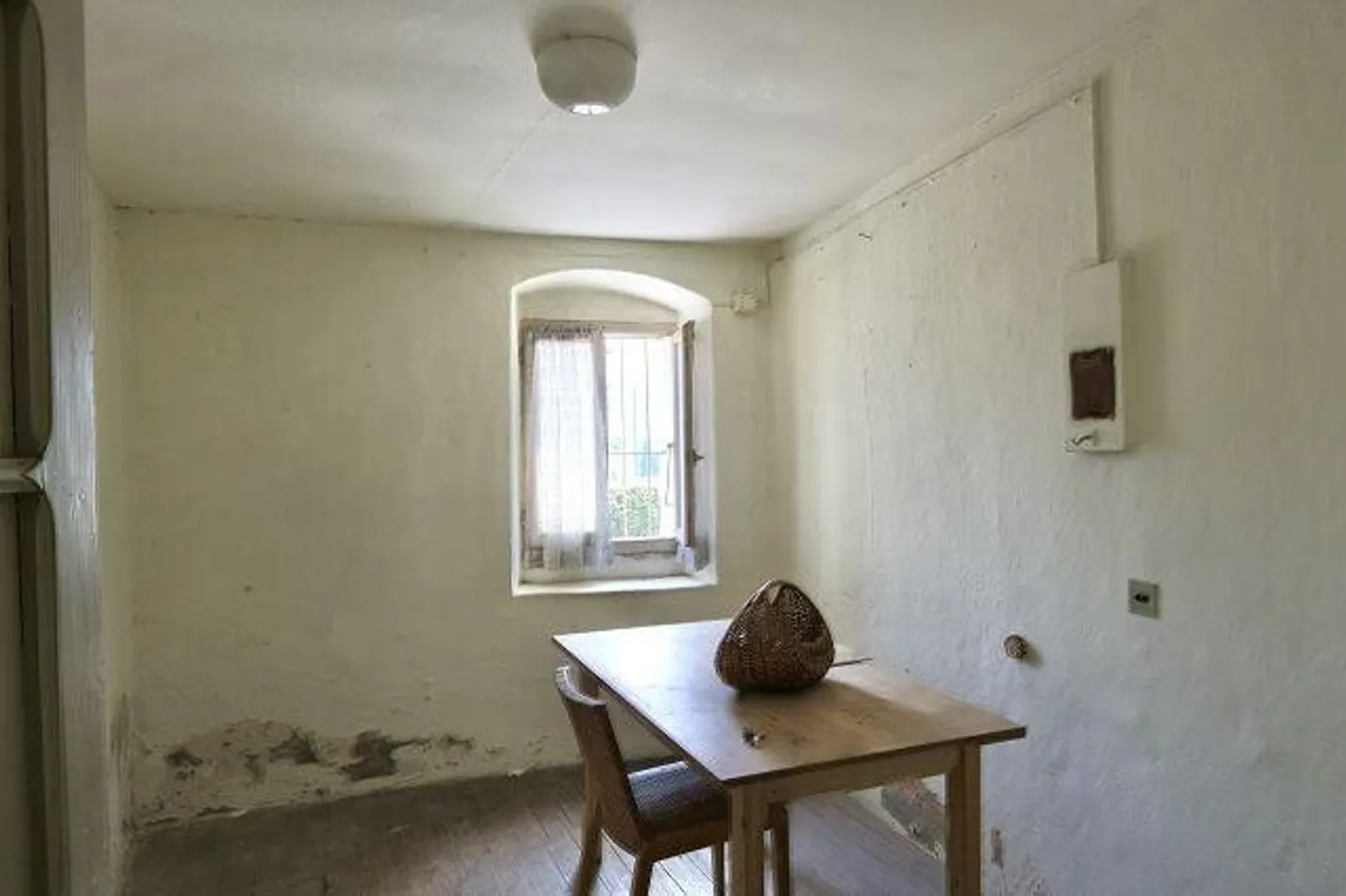 Maison de village 5 1/2 pièces à rénover ou à reconstruire - Photo 4 sur 13