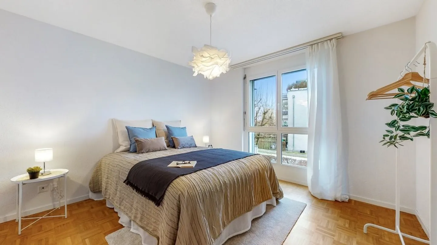 Spacious 4.5-Room Apartment - Photo 6 of 11