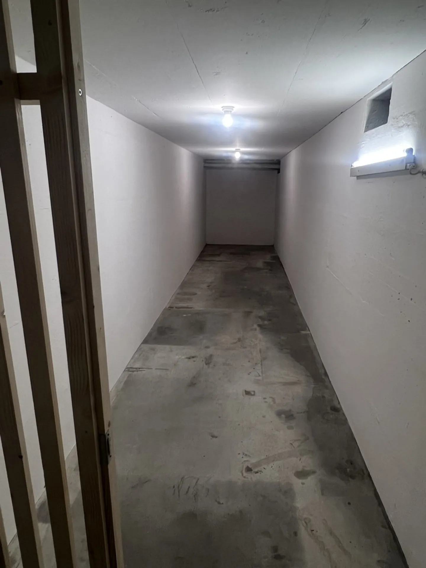 Magazzino nel centro di Geroldswil - Foto 3 di 3