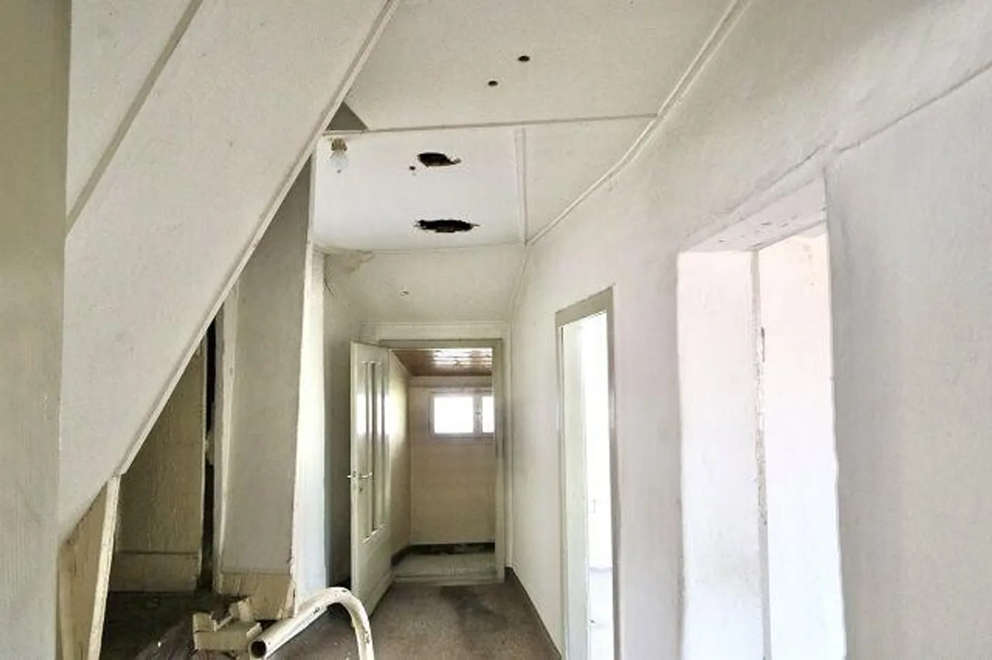 Maison de village 5 1/2 pièces à rénover ou à reconstruire - Photo 13 sur 13