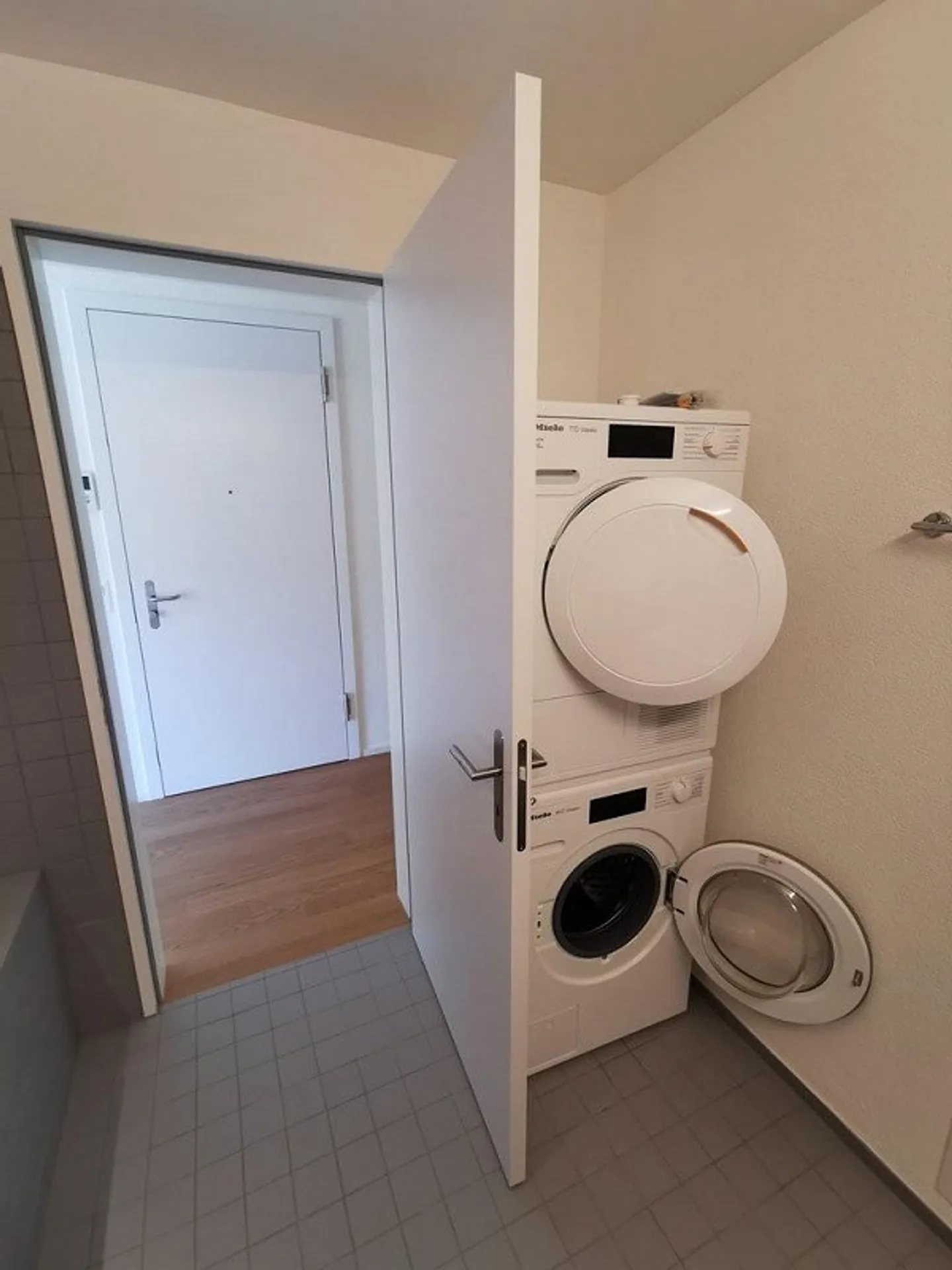 Appartamento moderno di 3,5 locali al 1° piano - Foto 5 di 7
