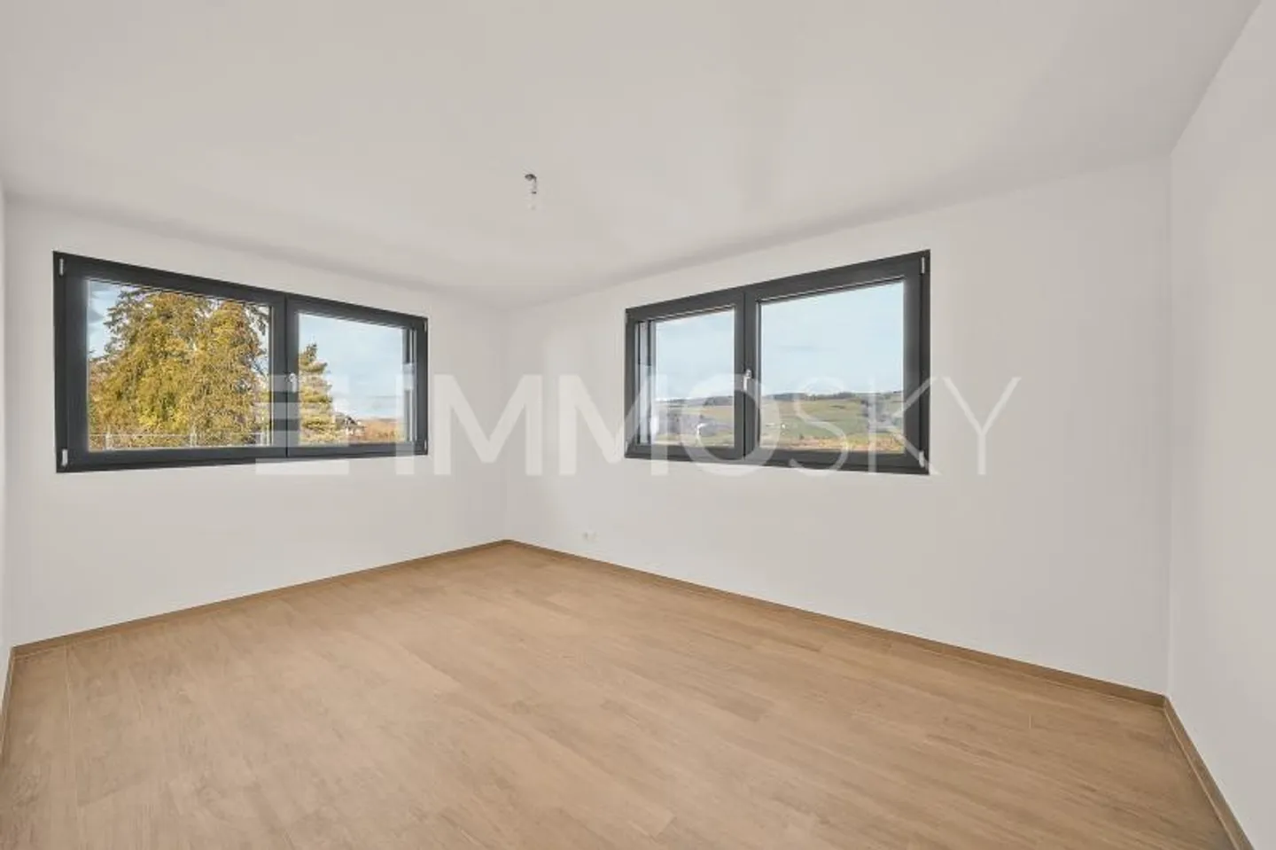 Bella villa bifamiliare in vendita a Lucens - Opportunità rara! (Villa A) - Foto 7 di 10