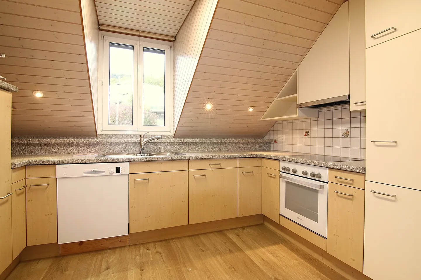 Charmante 4-Zimmer-Penthouse - Foto 1 von 13