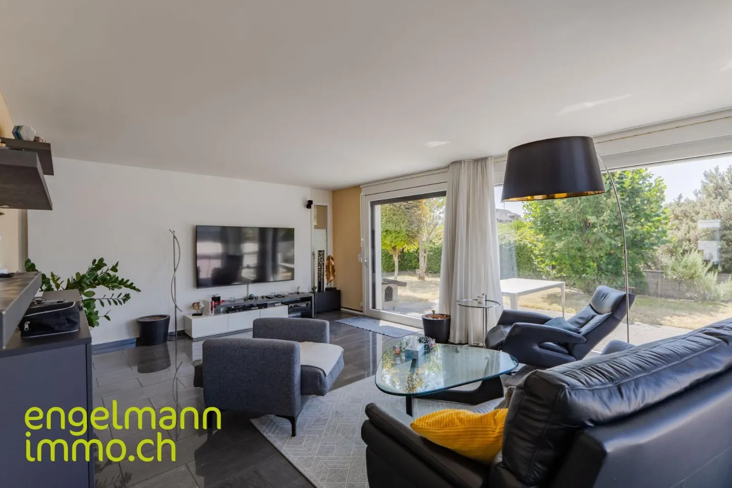 4.5-Room Maisonette Apartment - Photo 2 of 13