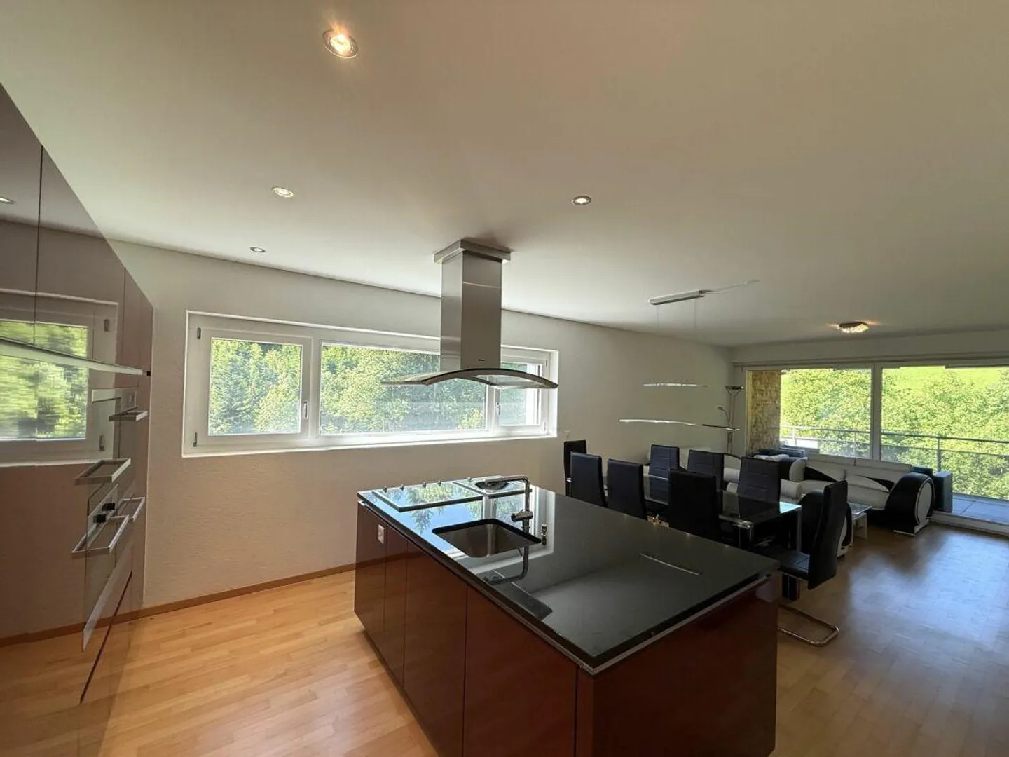 Elegance, Flexibility and Comfortable Atmosphere - Photo 1 of 8