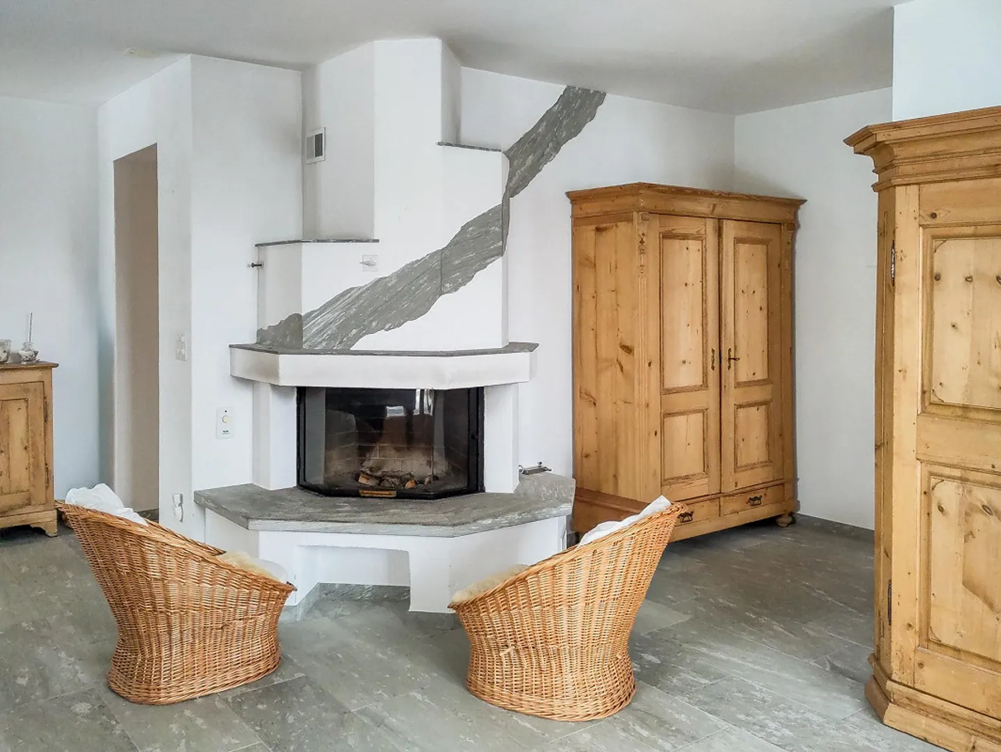 Charming holiday home in Oberurmein - Photo 7 of 13