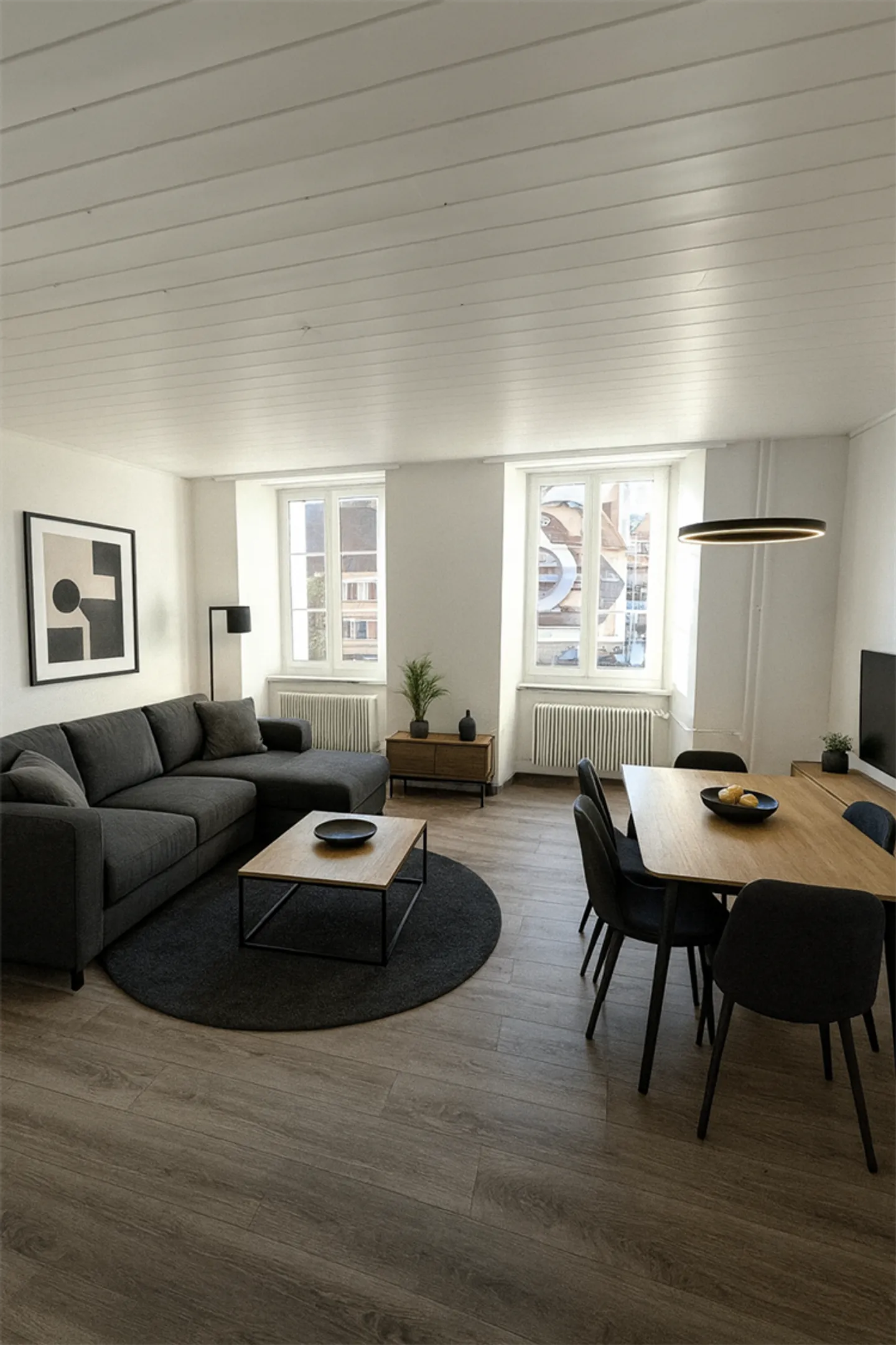 Le Locle, bel appartamento di 4 stanze con balcone al 1° piano - Foto 1 di 8