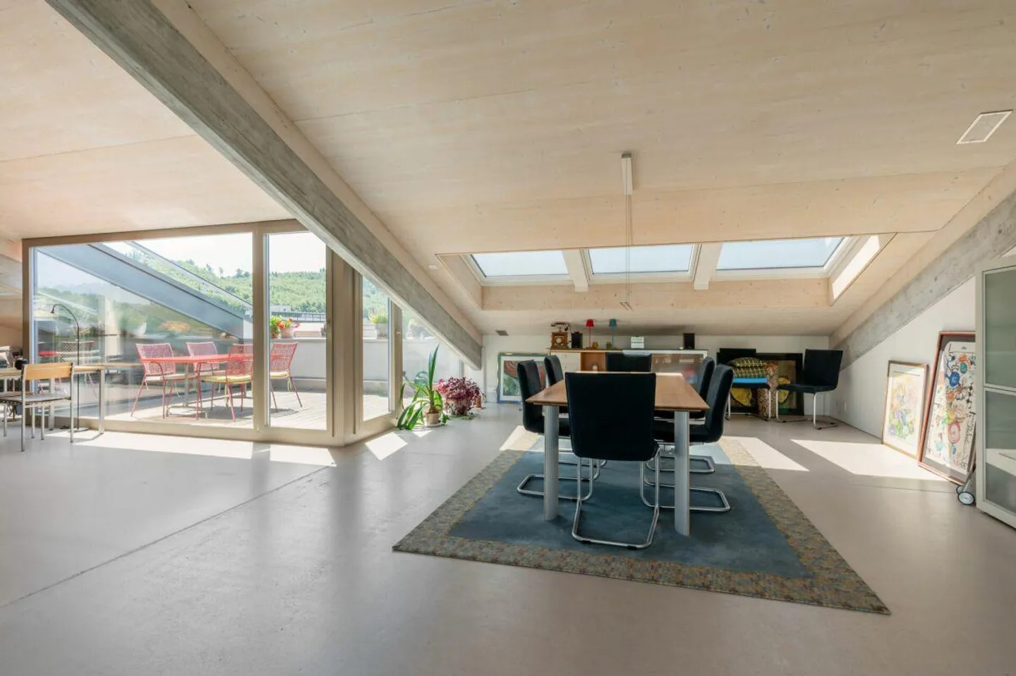 Exclusive penthouse on the top floor with two terraces, over... - Photo 3 of 21