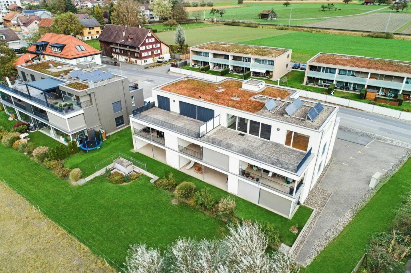 Confort et tranquillité réunis - Appartement en attique moderne pour les plus hautes exigences ! - Photo 1 sur 13