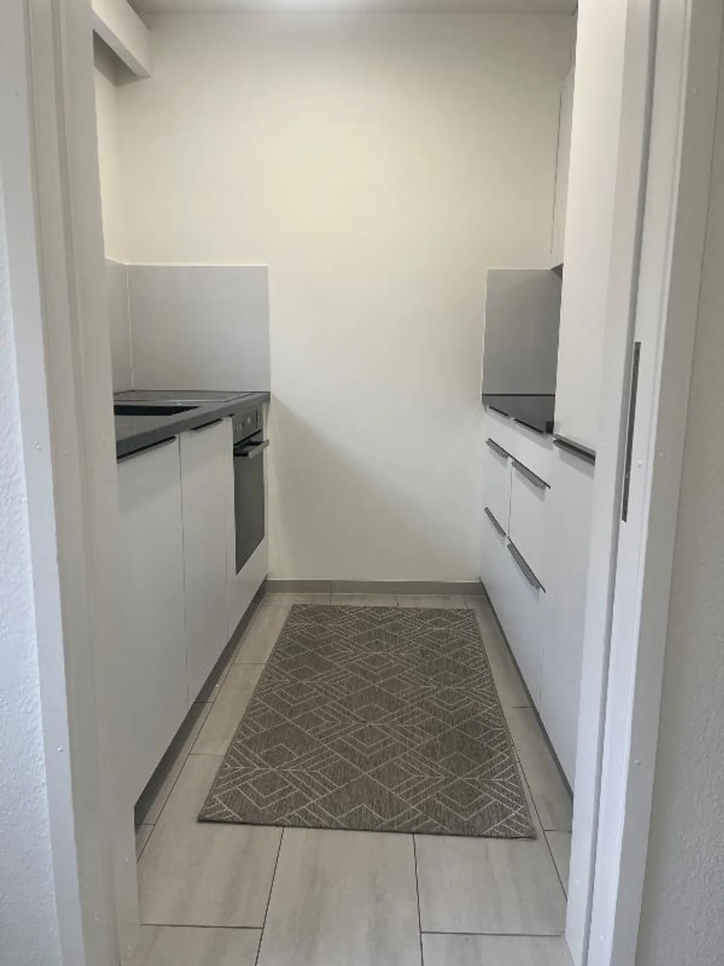 3.5 Room Apartment - Photo 4 of 5