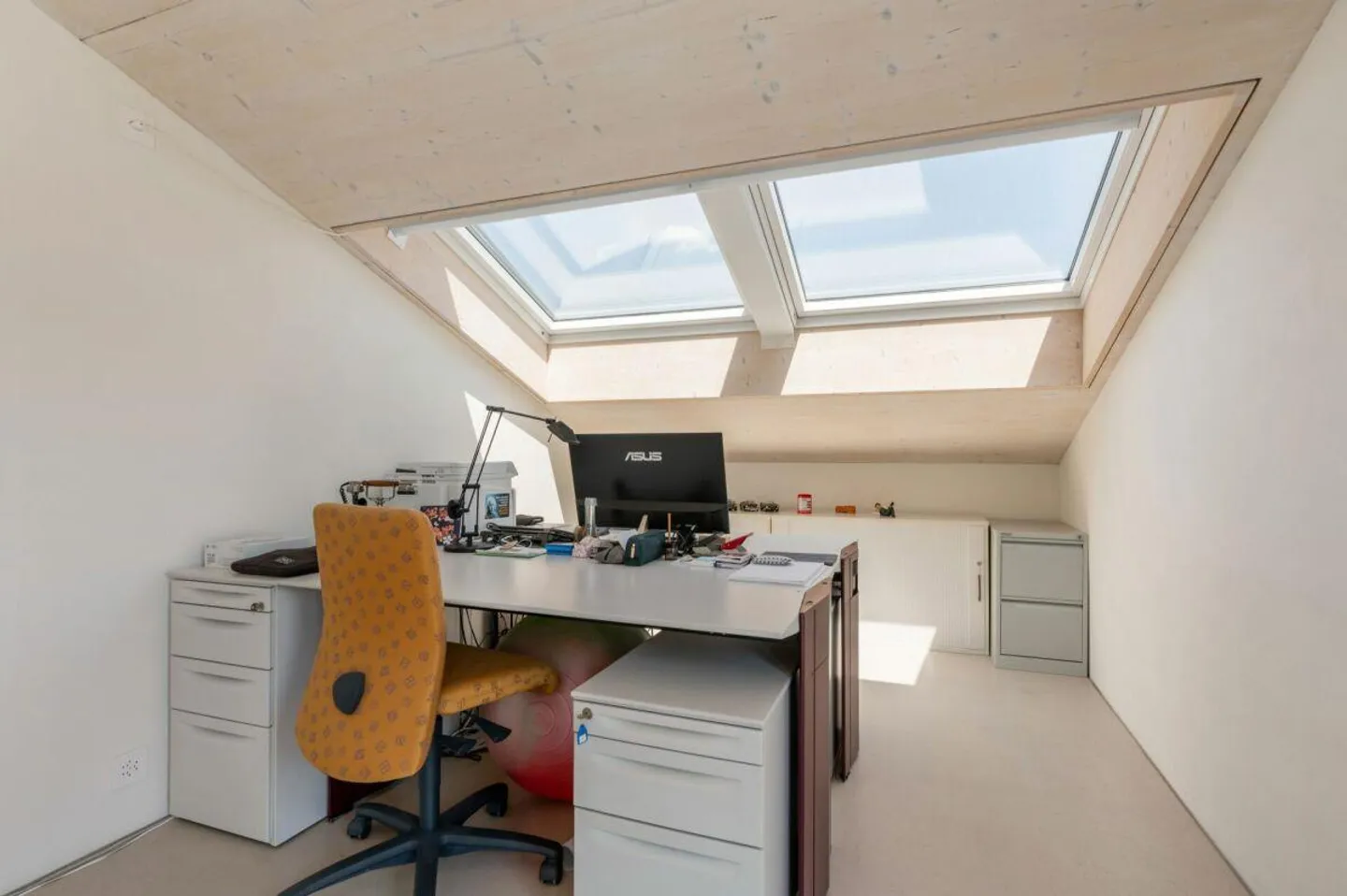 Exclusive penthouse on the top floor with two terraces, over... - Photo 14 of 21