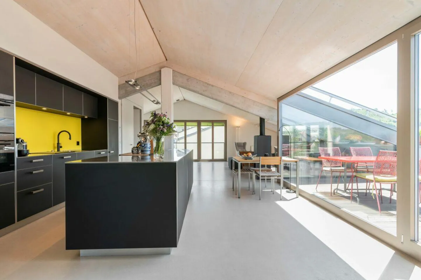Exclusive penthouse on the top floor with two terraces, over... - Photo 6 of 21