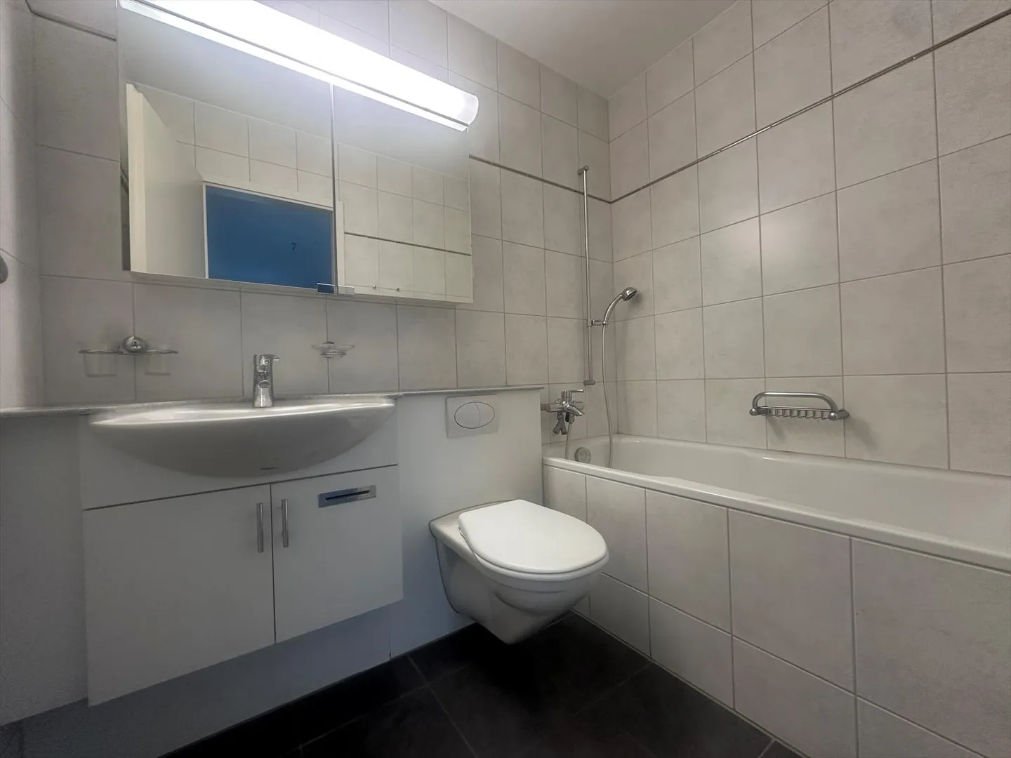 Renting without Deposit - Photo 7 of 8