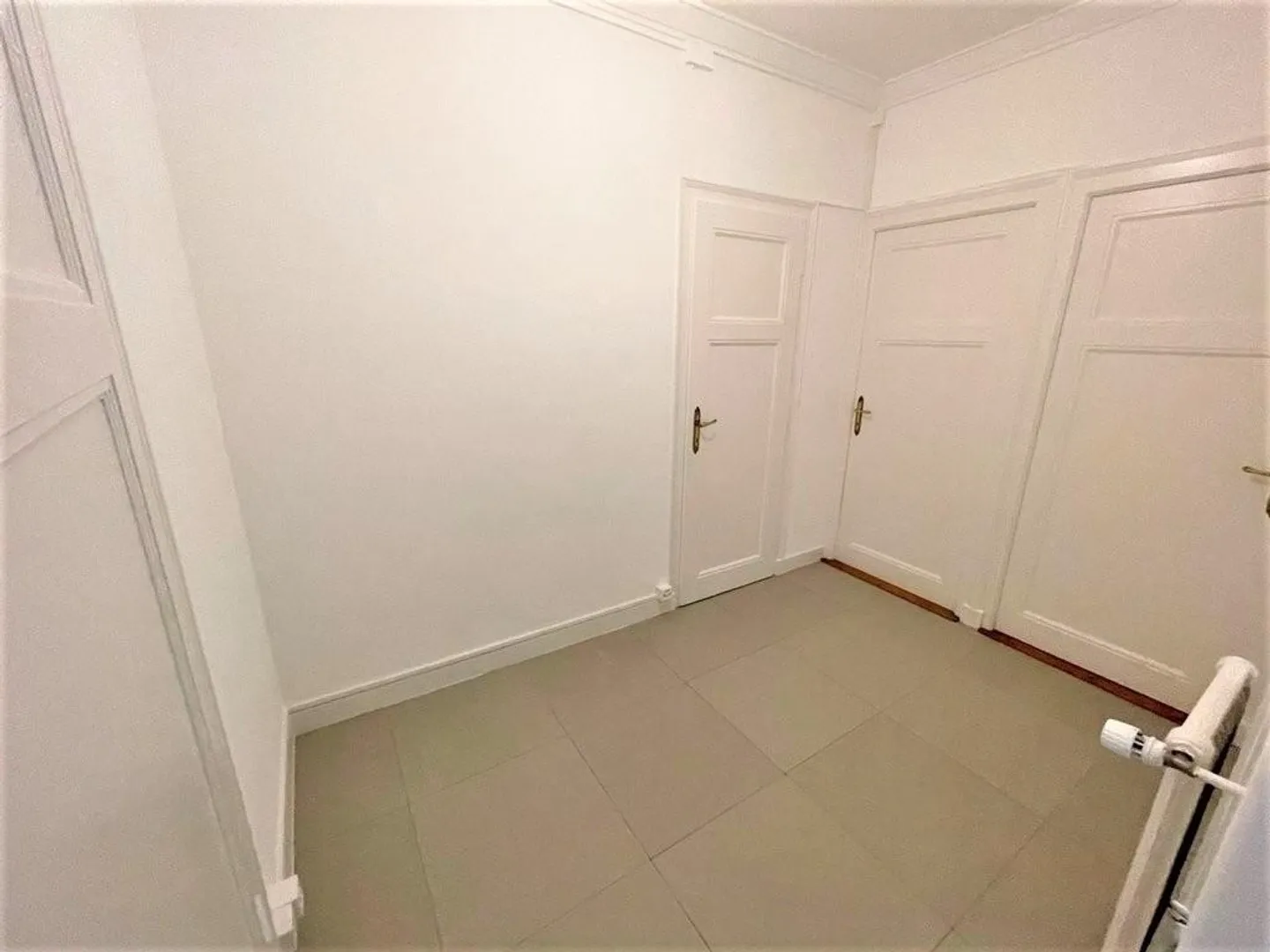 Petit appartement 3.5p proche Plainpalais - Photo 9 sur 10