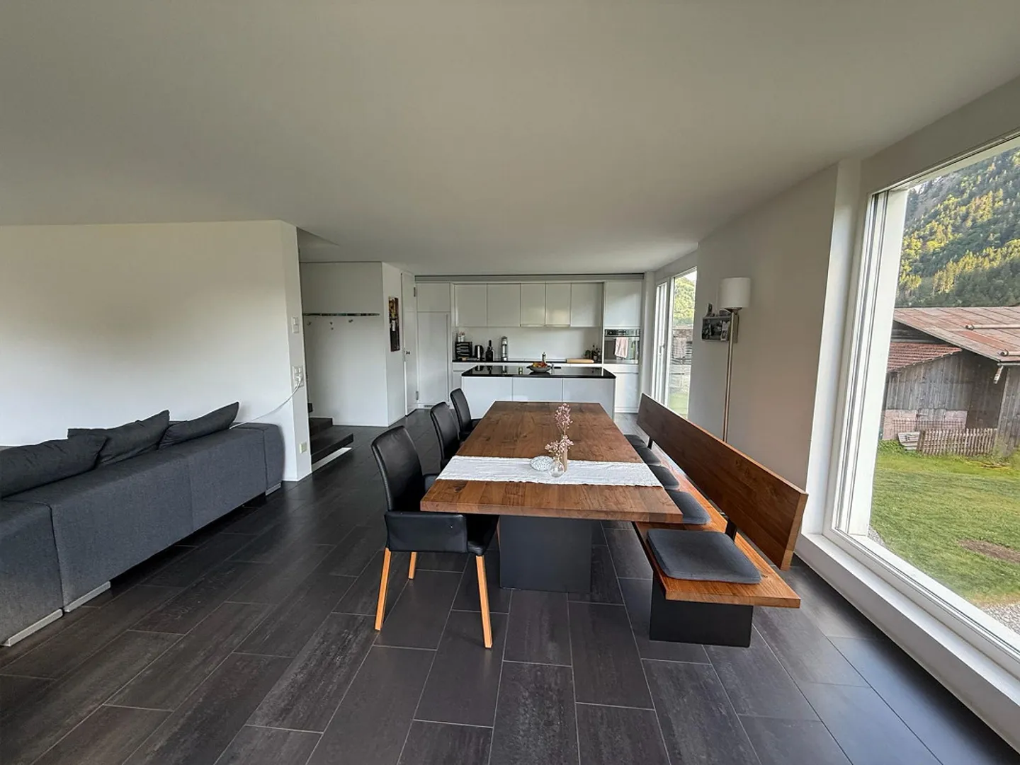 Modernes Einfamilienhaus im Grünen - Foto 6 von 21