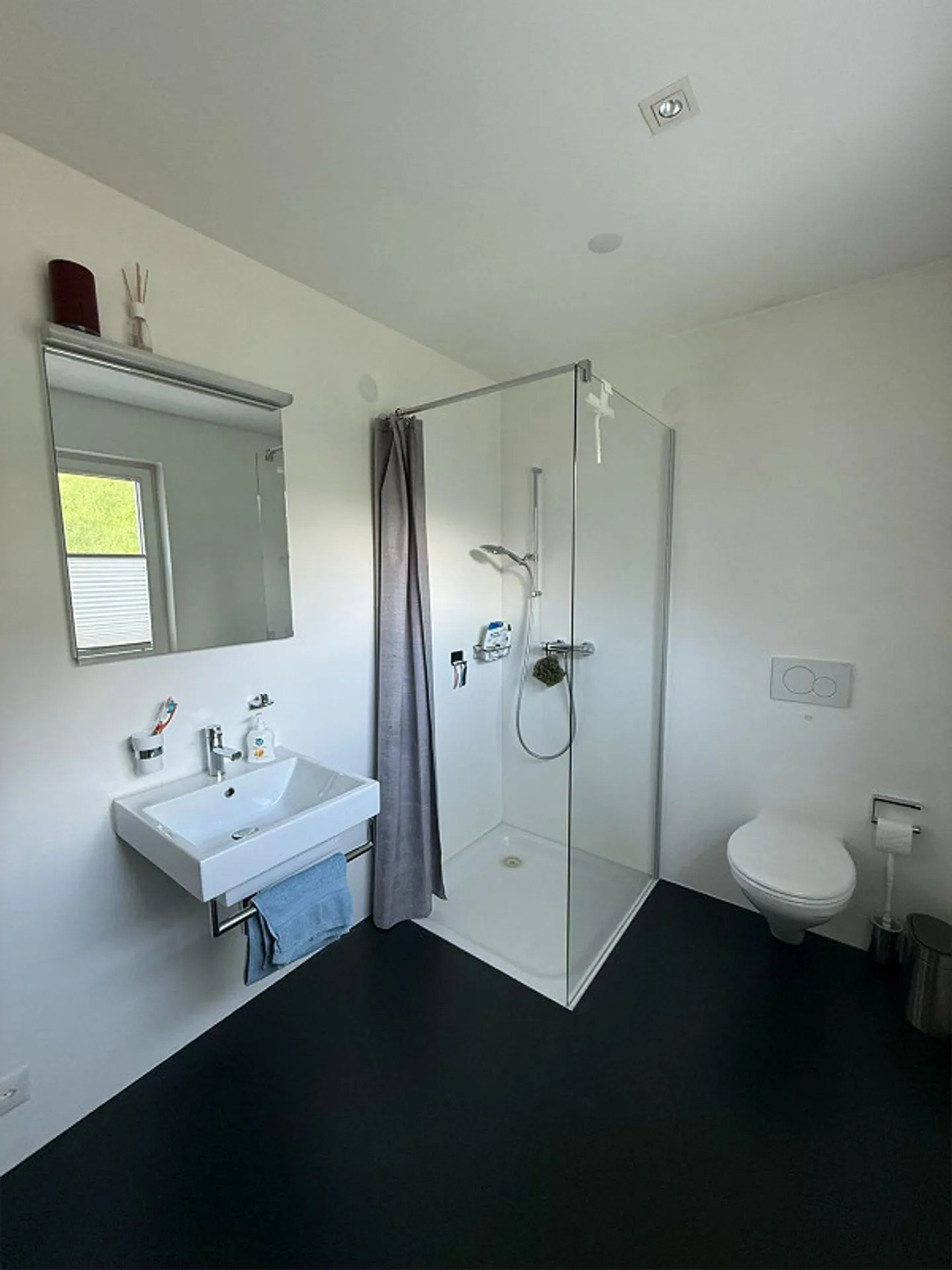 Modernes Einfamilienhaus im Grünen - Foto 9 von 21