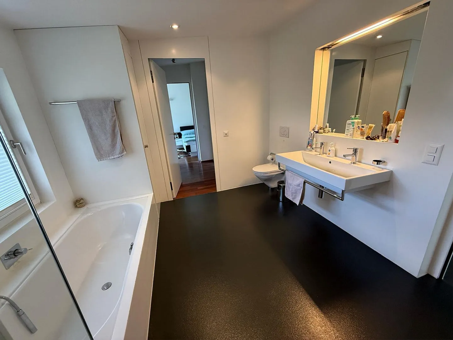 Modernes Einfamilienhaus im Grünen - Foto 12 von 21