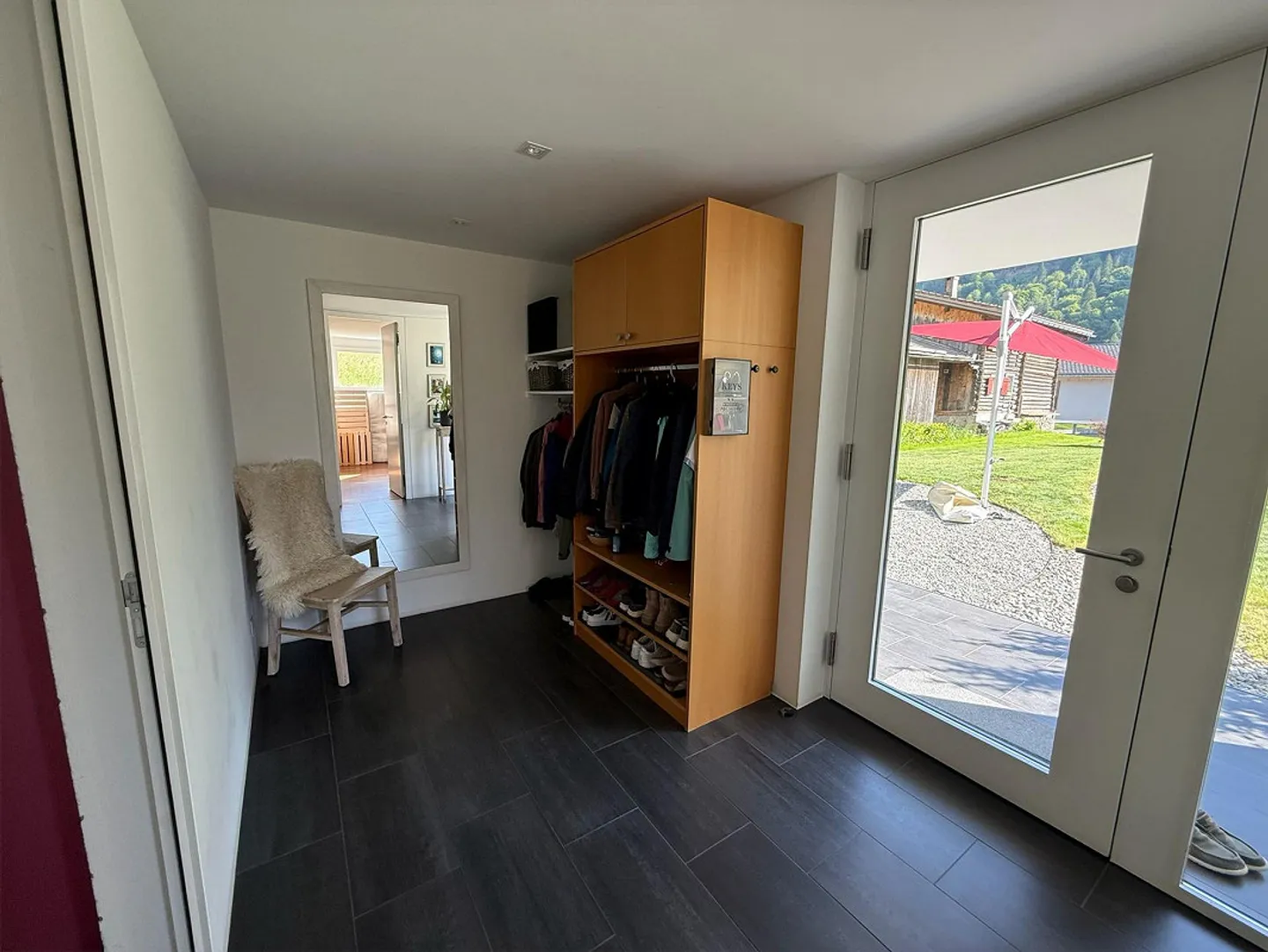 Modernes Einfamilienhaus im Grünen - Foto 18 von 21