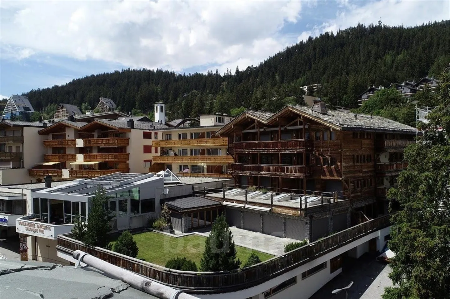 6.5-room apartment in the center of Montana - Photo 7 of 7