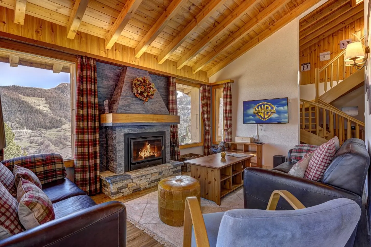 Chalet ensoleillé avec vue imprenable ! - Photo 6 sur 13