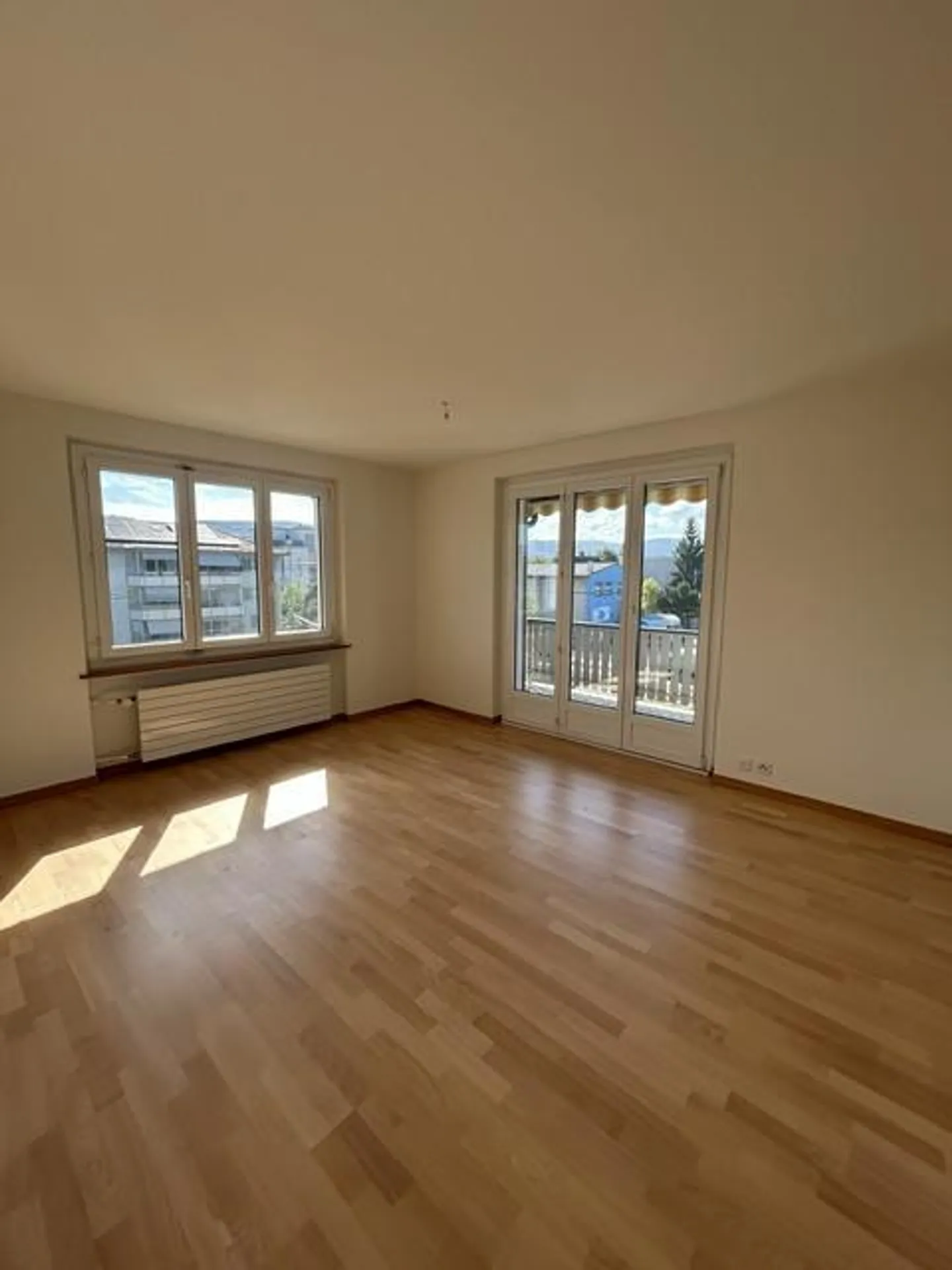 Helle Wohnung mit Balkon - Foto 4 von 7