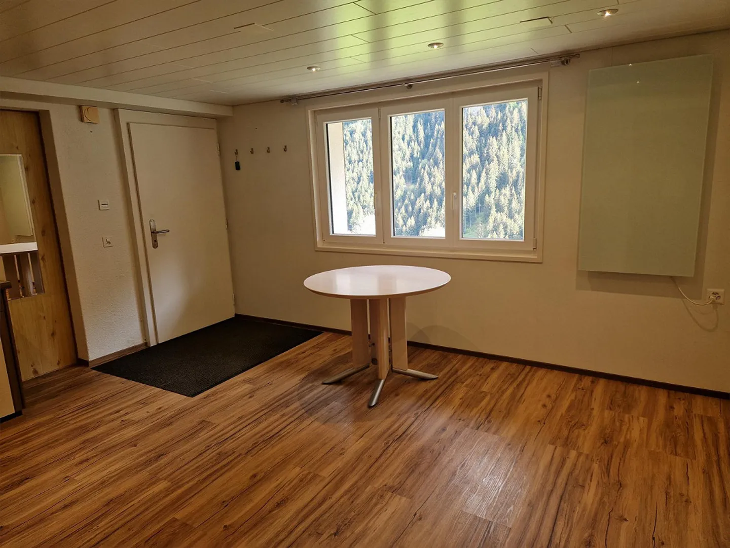 Belle appartement 2 pièces dans un endroit calme - Photo 5 sur 10