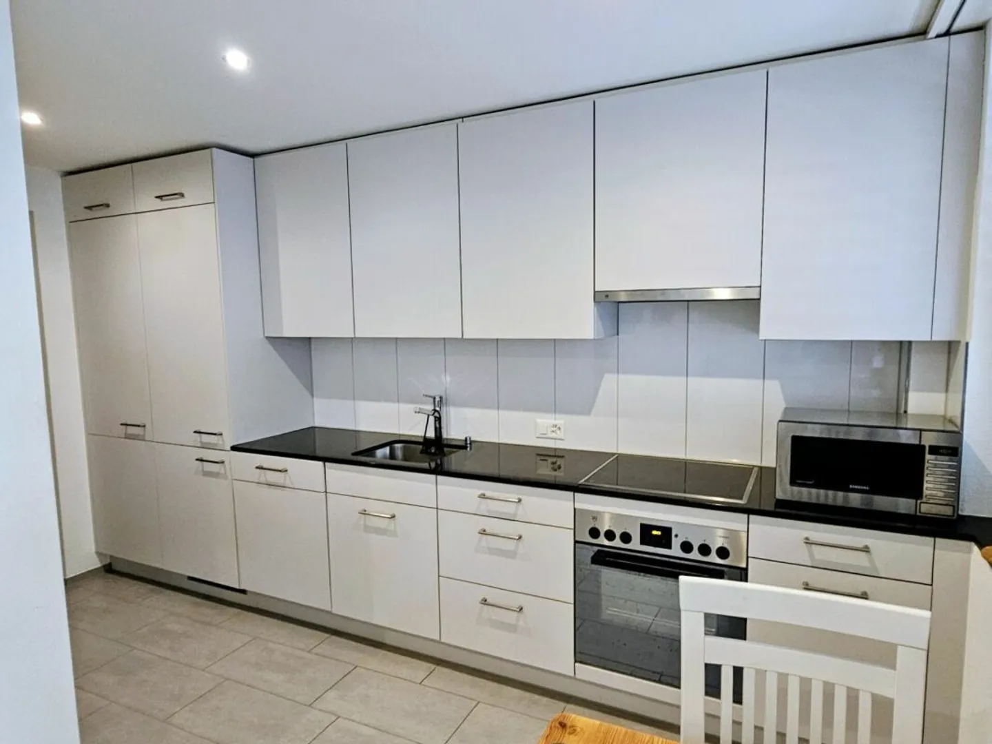 Apartment for rent - Photo 4 of 6