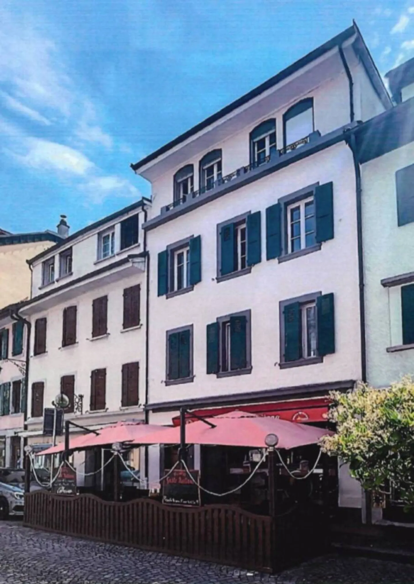 Mixed building - Photo 1 of 1