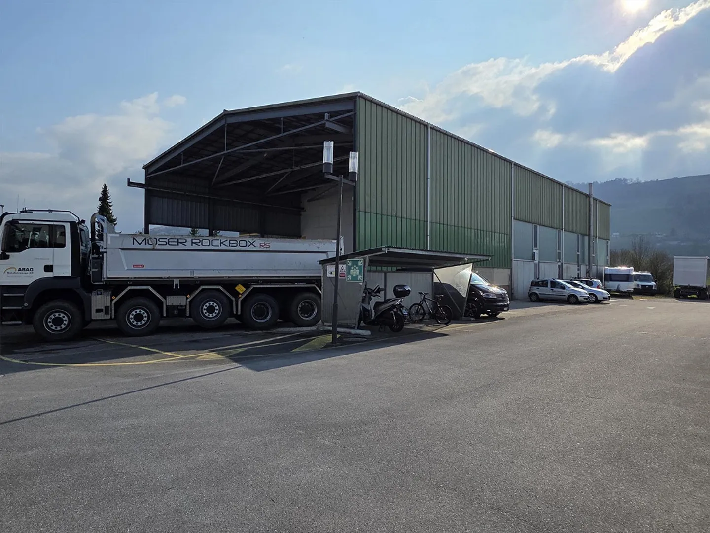 Industriehalle im Industriegebiet von Belp - Photo 2 sur 5