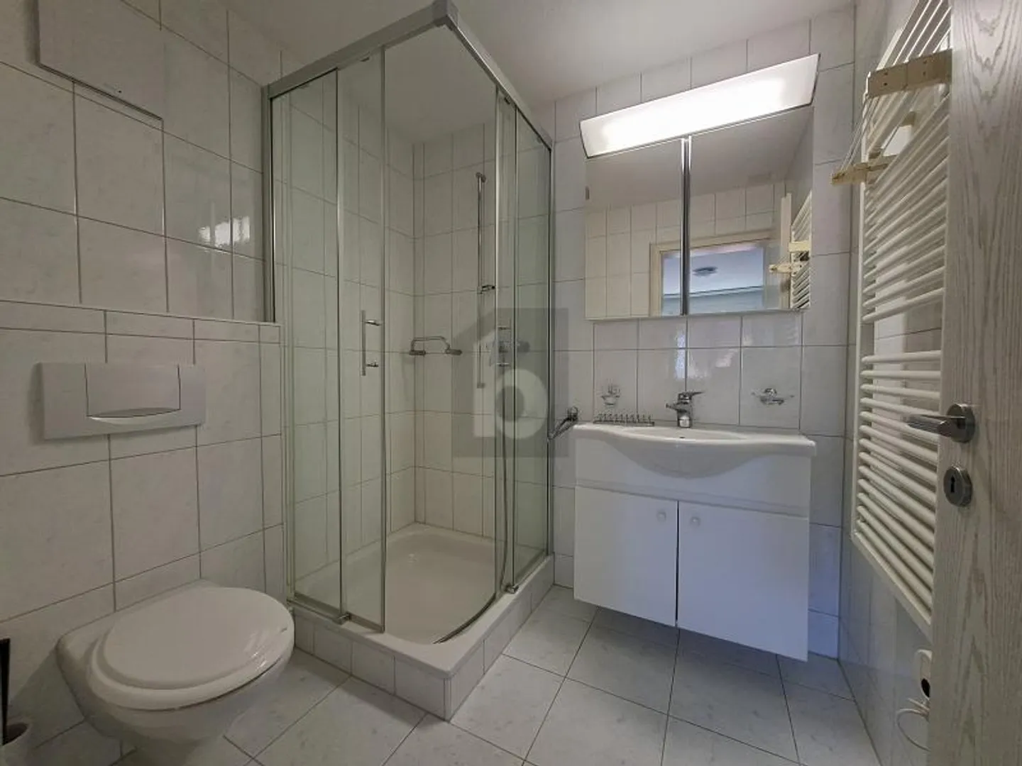 Family Dream with Large Terrace & Lake View - Photo 5 of 6