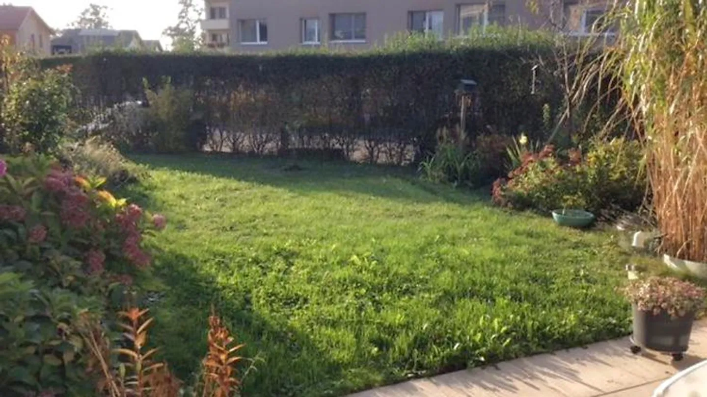 DUPLEX APARTMENT 4½ ROOMS IN MARLY (FR), FURNISHED, FIXED TERM - Photo 2 of 12