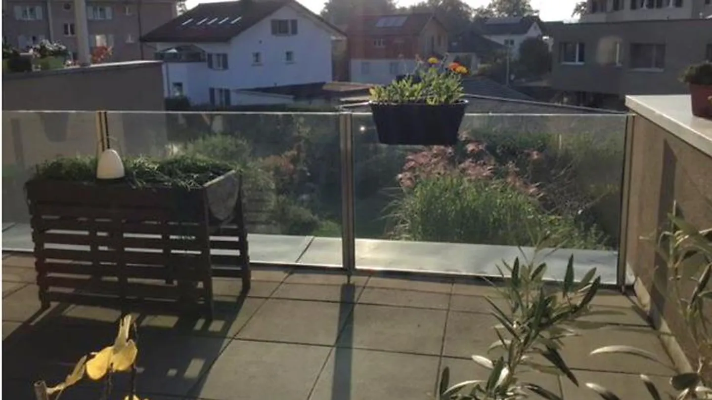 DUPLEX APARTMENT 4½ ROOMS IN MARLY (FR), FURNISHED, FIXED TERM - Photo 3 of 12