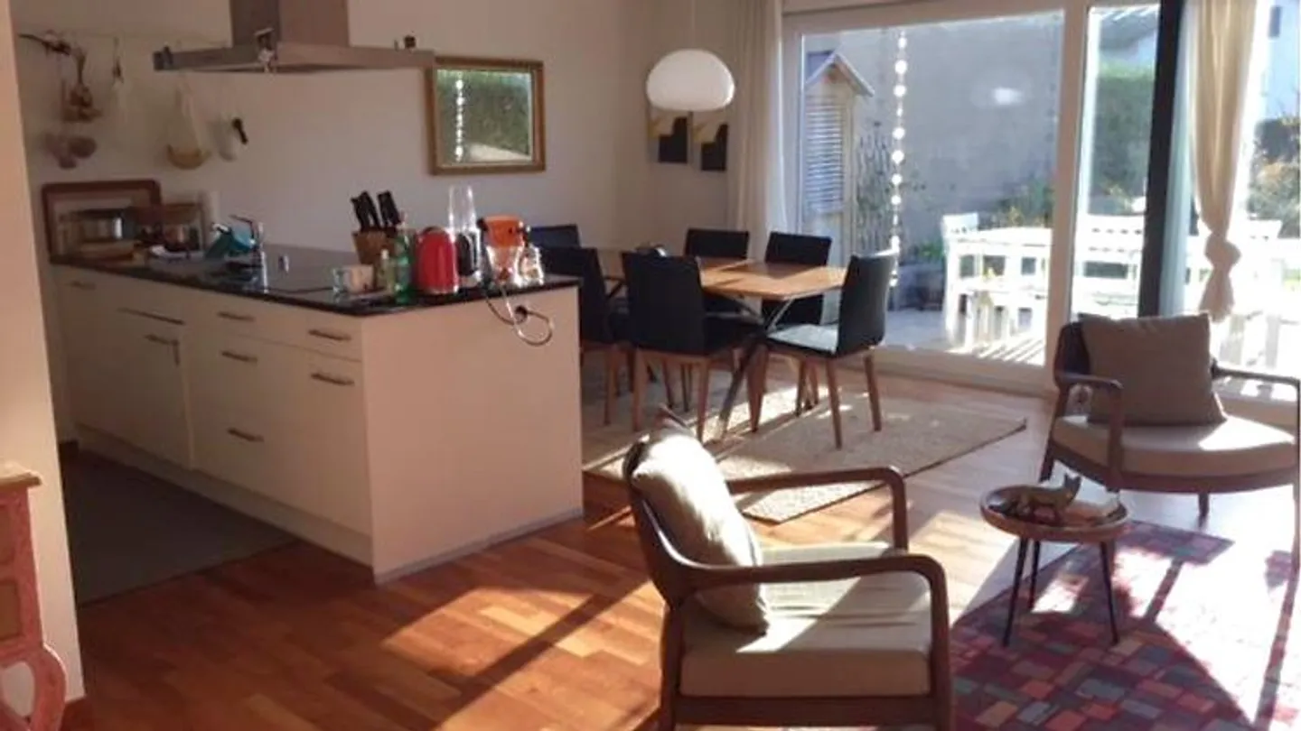 DUPLEX APARTMENT 4½ ROOMS IN MARLY (FR), FURNISHED, FIXED TERM - Photo 4 of 12