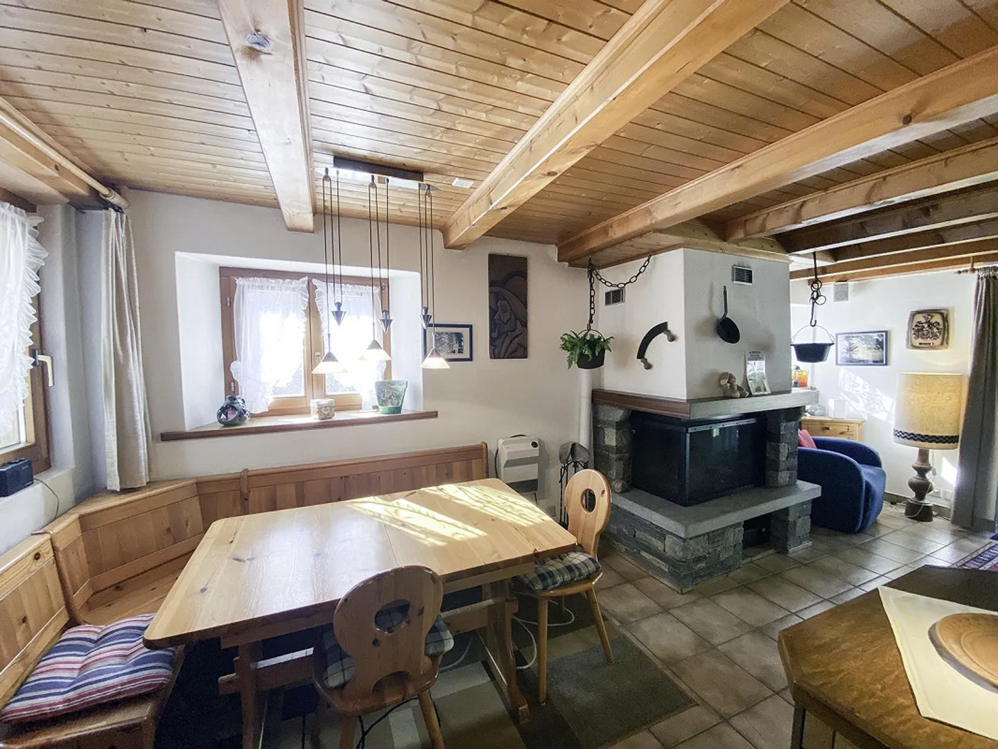 Maison de vacances rustique rénovée avec jardin et parking - Photo 6 sur 23