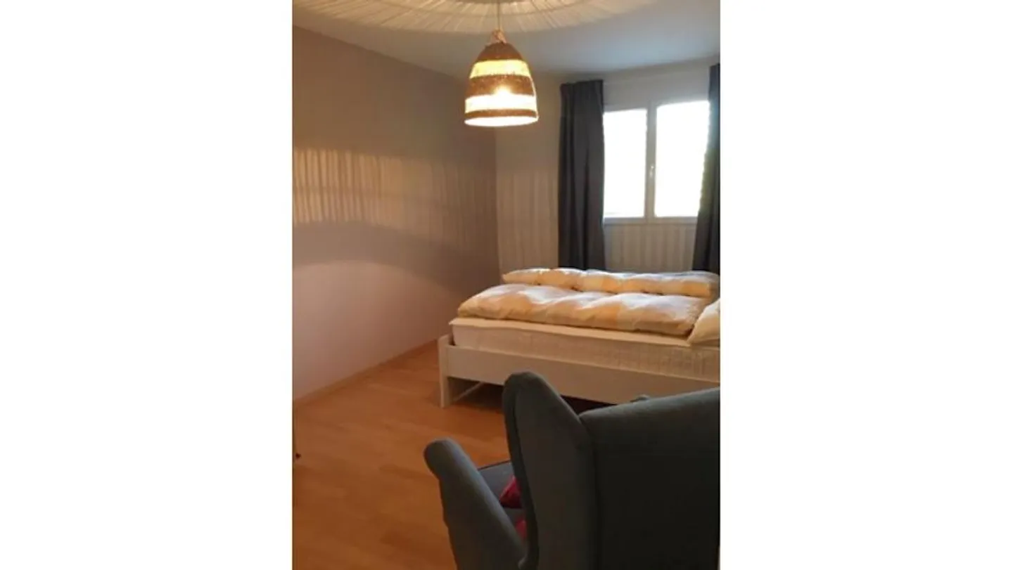 DUPLEX APARTMENT 4½ ROOMS IN MARLY (FR), FURNISHED, FIXED TERM - Photo 8 of 12