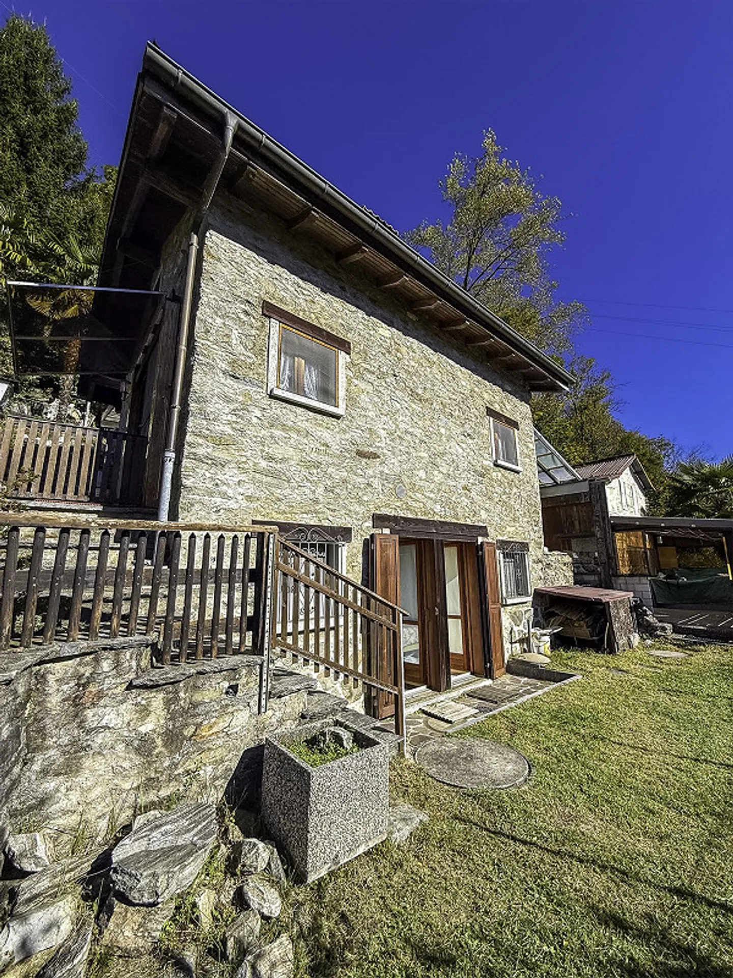 Maison de vacances rustique rénovée avec jardin et parking - Photo 2 sur 23