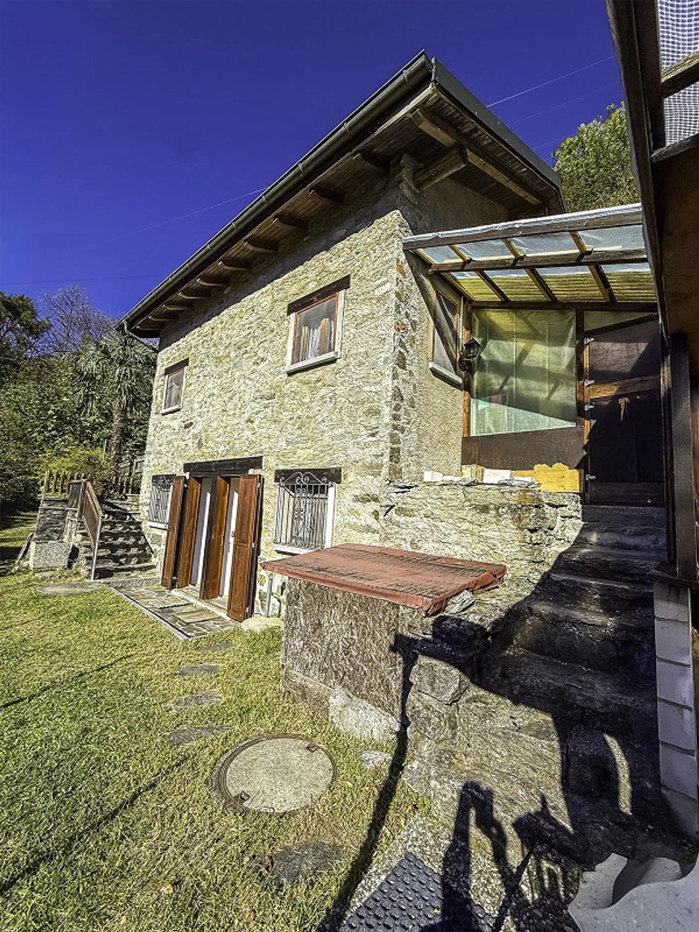 Maison de vacances rustique rénovée avec jardin et parking - Photo 3 sur 23