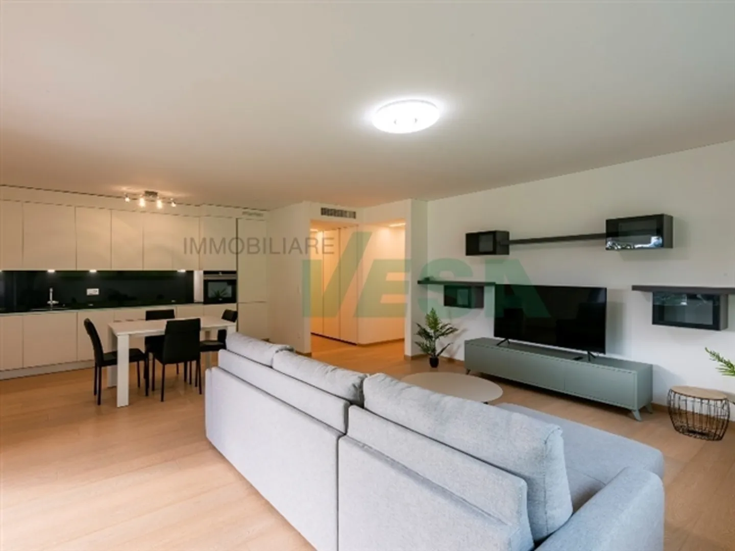 Bright 4.5-room apartment with terrace and beautiful private garden - Photo 9 of 13