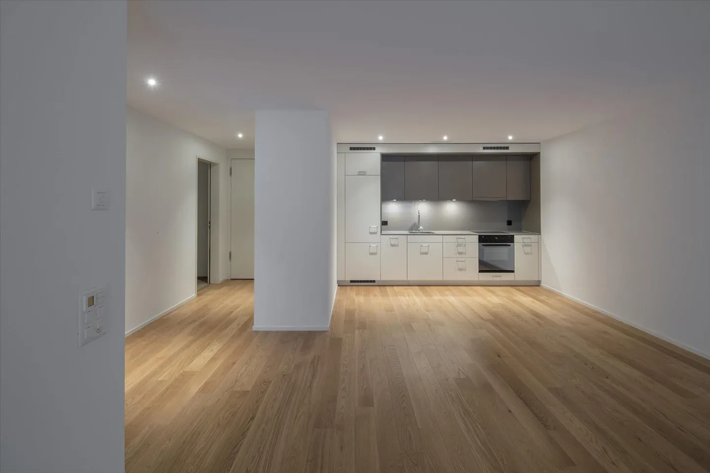 RENT WITHOUT DEPOSIT - We are renting this beautiful apartment in a green location - Photo 2 of 6