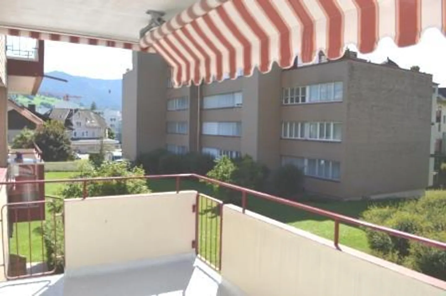 Quiet 3.5-room apartment - Photo 3 of 8