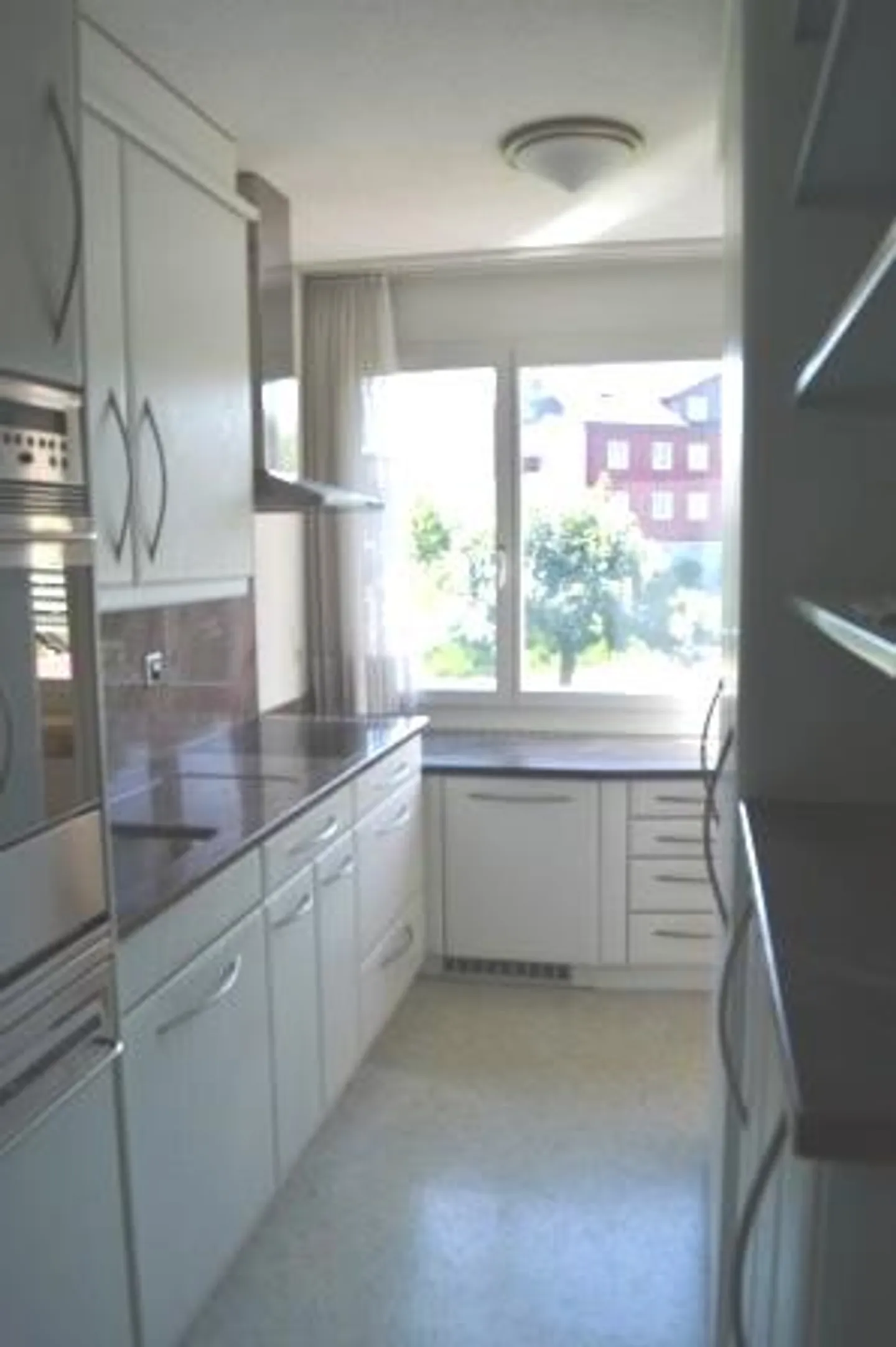 Quiet 3.5-room apartment - Photo 4 of 8