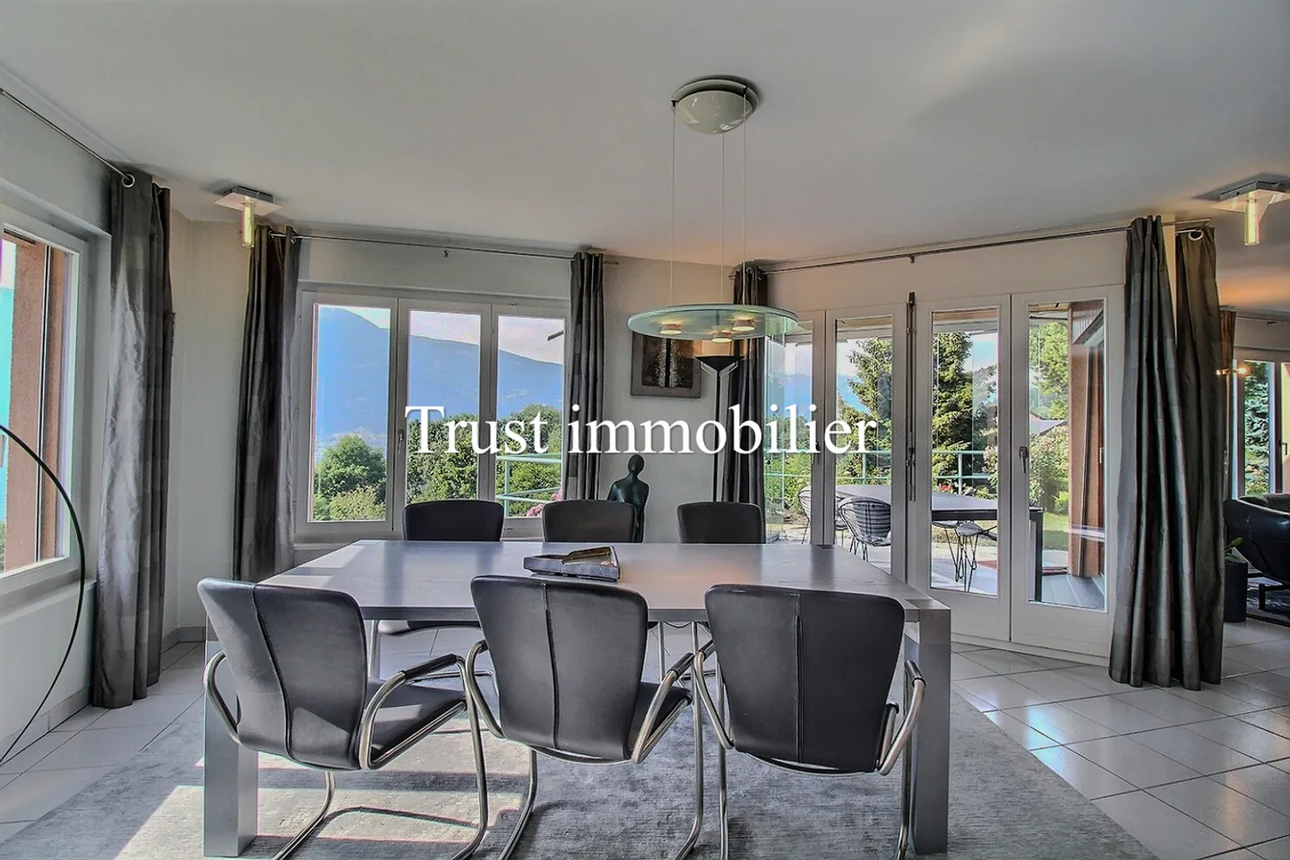 6002. Bright house with panoramic mountain view - Photo 16 of 23