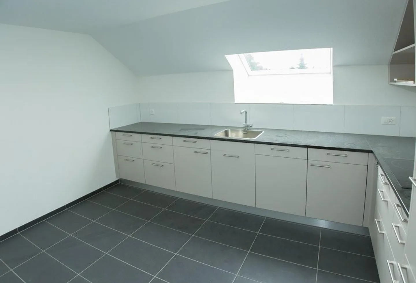 Appartamento luminoso 4.5 stanze - Foto 3 di 12